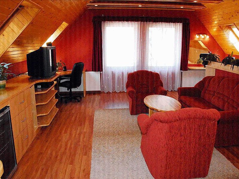 Platan Panzio Hotel Dobogoko Kamer foto