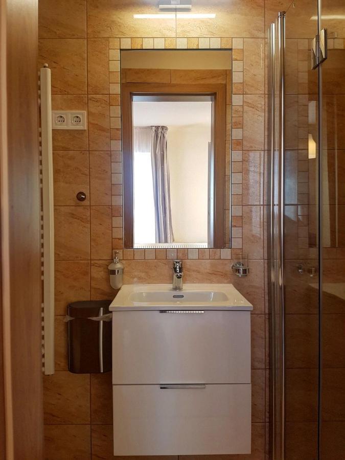 Platan Panzio Hotel Dobogoko Buitenkant foto
